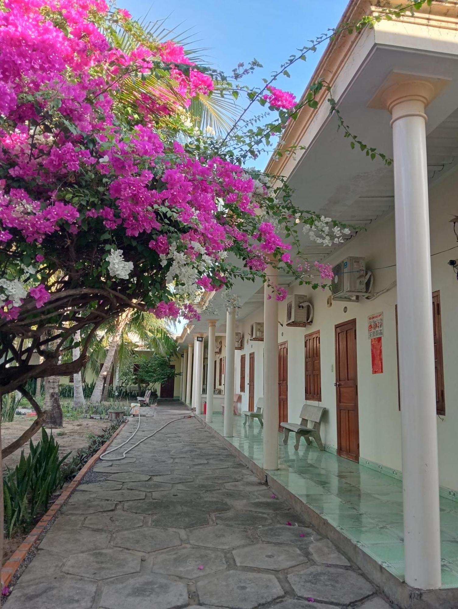 Homestay Nhat Thi Mui Ne Exterior foto